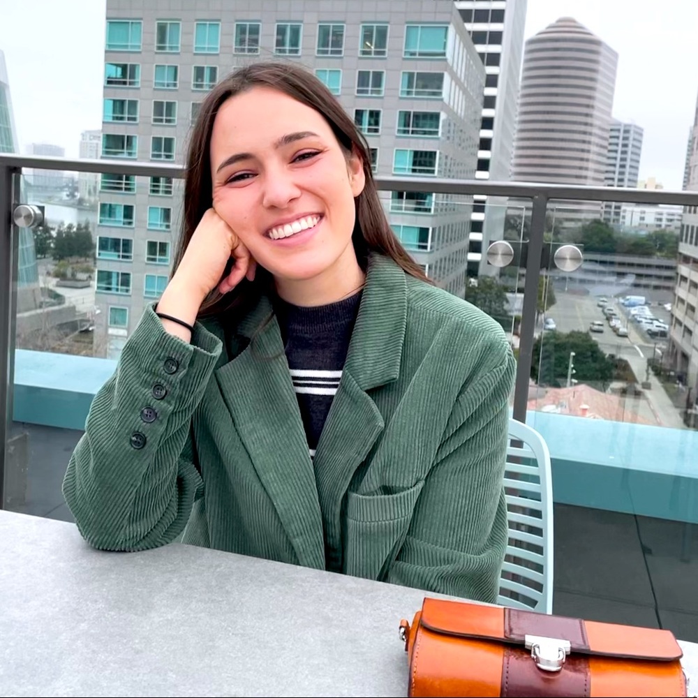 Meet your Posher, Annie